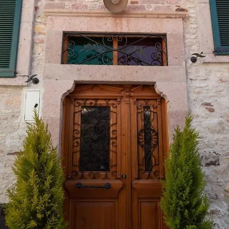 Moshonisia Villa